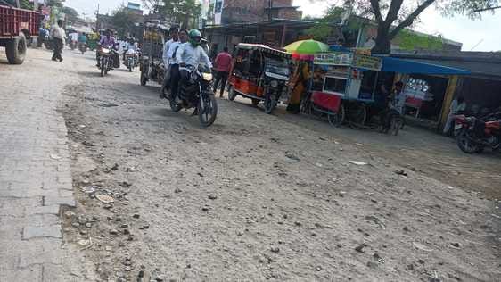 Potholes on roads remain unfilled, causing injuries to pedestrians