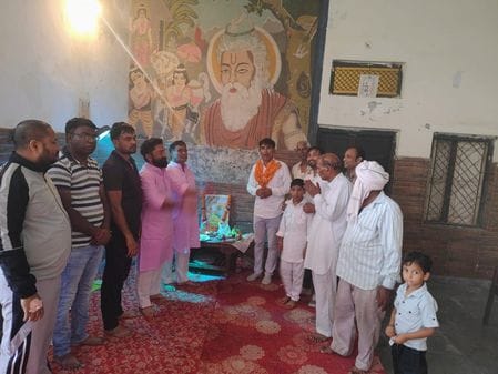 The district councilor announced a donation of five lakh rupees.