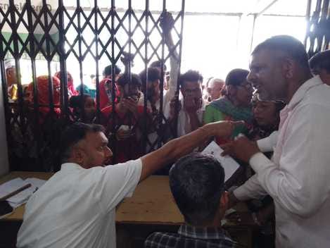Farmers flocked to the center to get fertilizers