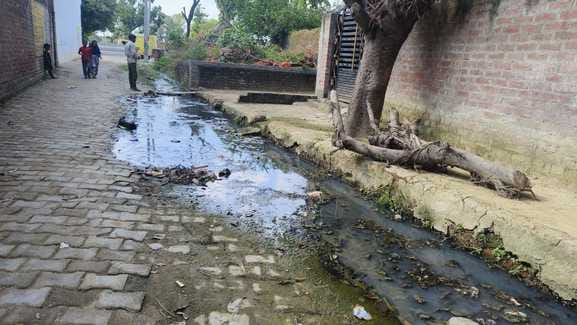 Waterlogging in Nagariya Bujurg village, electricity lines in disrepair