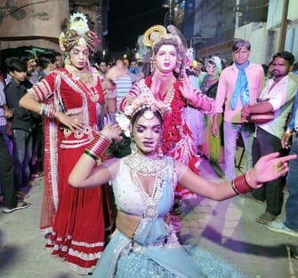 Tableaux spread the color of devotion in Maharishi Valmiki procession