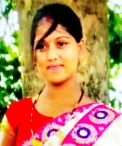 Woman dies under suspicious circumstances, parents chase in-laws with bricks