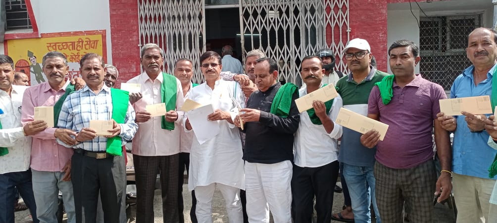 Demand to remove Ganga Expressway from the district