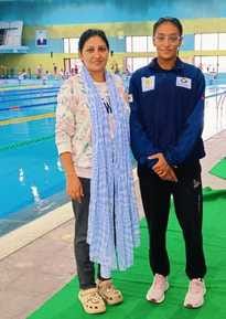 Harshita won the gold medal in the 400m freestyle
