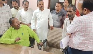 The cost of adding a name to a ration card is Rs 2,000, with five to six brokers active in the tehsils.