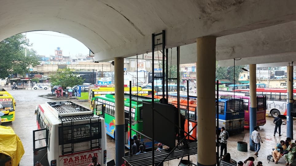 Now, like trains, passengers will be able to know the live location of buses too.