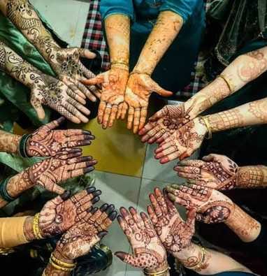 Poonam wins the Mehndi competition