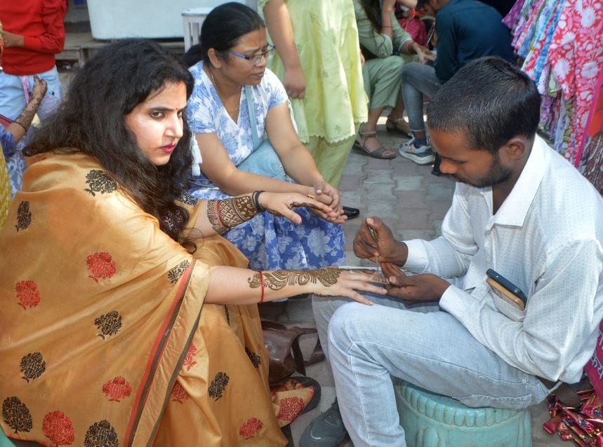 Karwa Chauth is today; women shop for fasting and makeup.