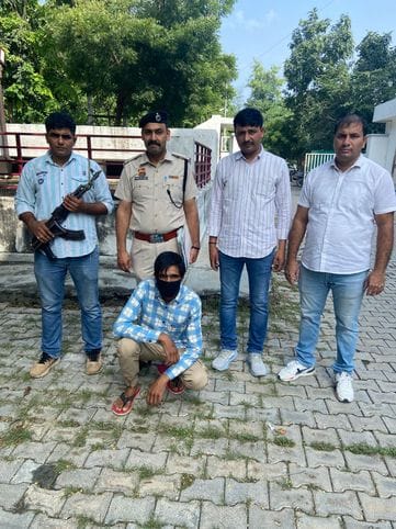 One arrested with illegal arms