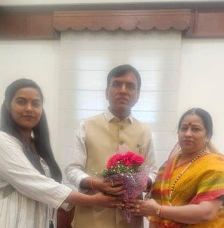 Manju Chauhan and Riya met Union Minister Mandaviya