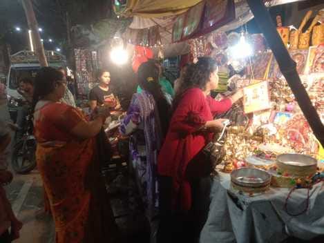 Sixteen adornments on Karva Chauth... a market worth 20 crores