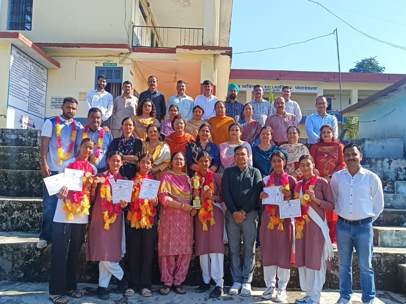 Kothipura school girls secured second place in volleyball.