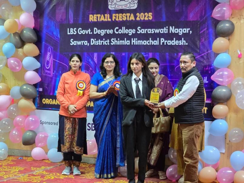 Retail Fiesta concludes at Saraswatinagar College