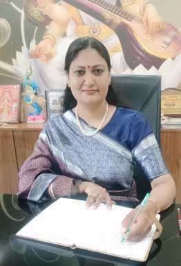 Principal of the Year 2025 Award to Usha Saini