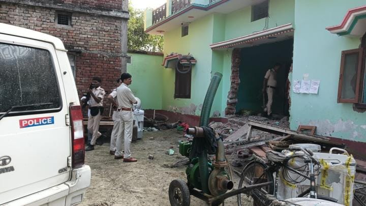 The house of the cattle smuggler accused of attacking the police team was attached.