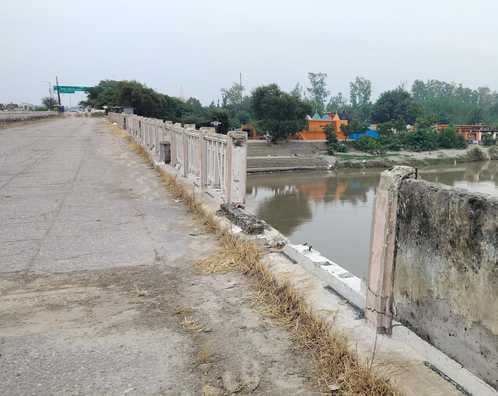Fed up with domestic strife, woman jumps into Yamuna
