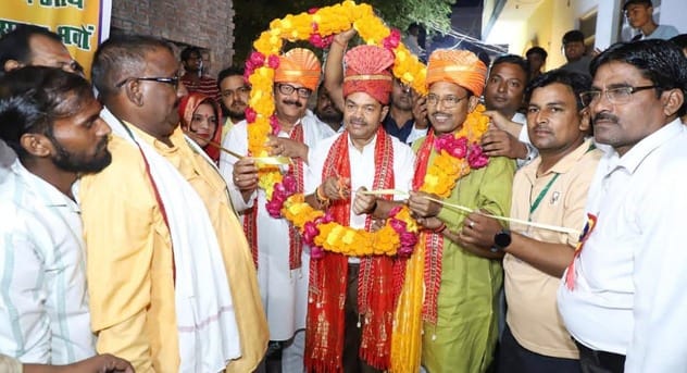 Valmiki procession was taken out with great pomp in Ujjaini