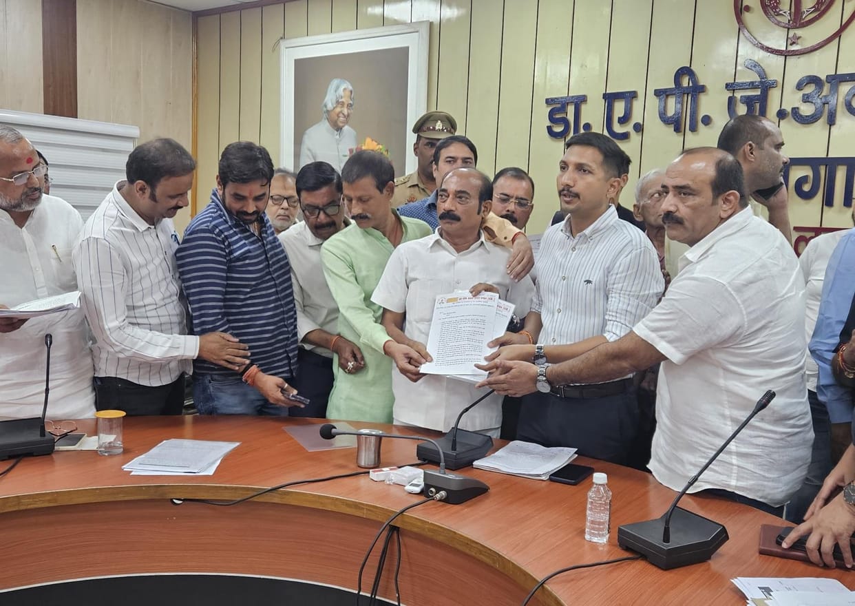 Additional City Magistrate, Zonal ACP and Traffic Police should hold a meeting with the traders