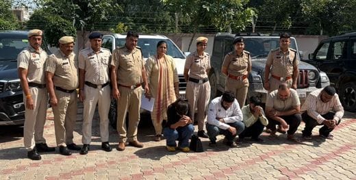 Five gang members arrested for renting and selling luxury cars