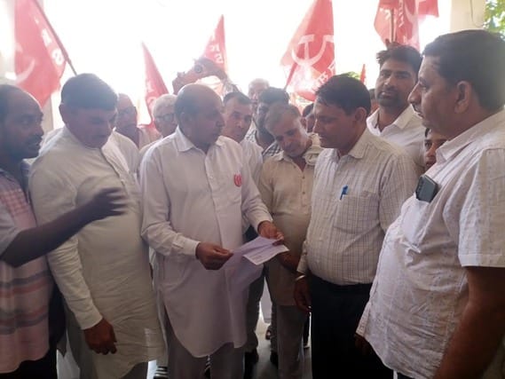 Voices raised for the provision of DAP and compensation for damaged crops.