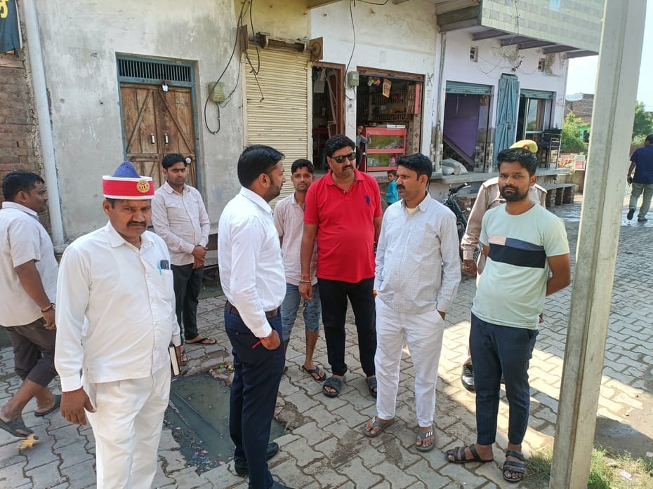 Angry traders staged a protest and raised slogans.
