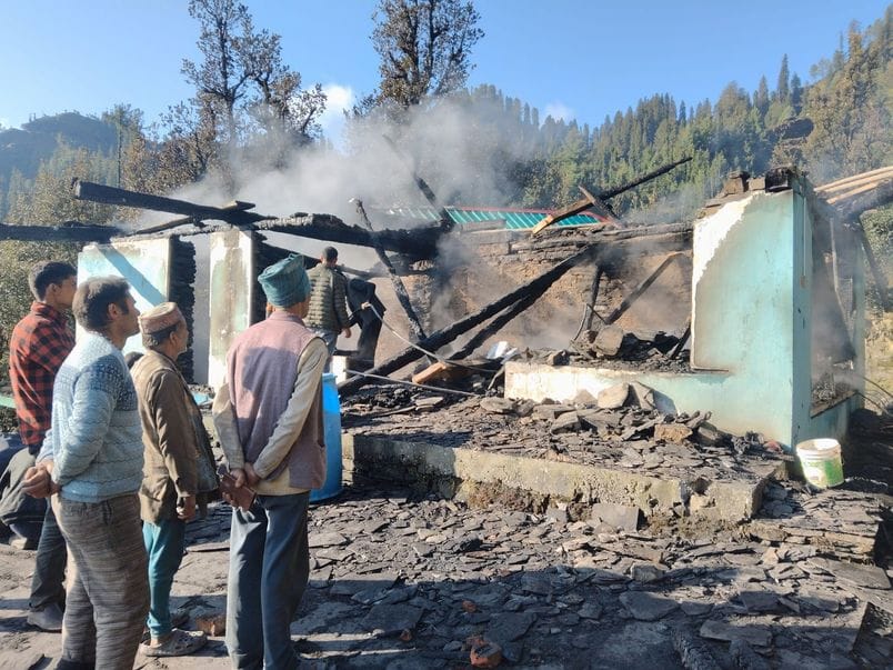 Affected, Tulsi Ram said - when the smoke rose, he almost suffocated.