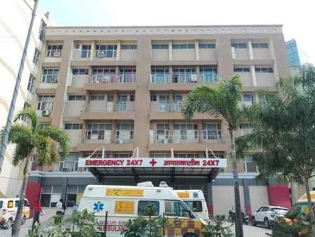 A team from the Chief Minister's office arrived at the hospital and took a report on the repairs and other works.