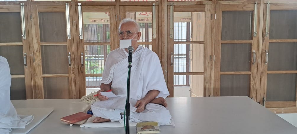 Keeping distance from worldly desires and lust is salvation: Upendra Muni