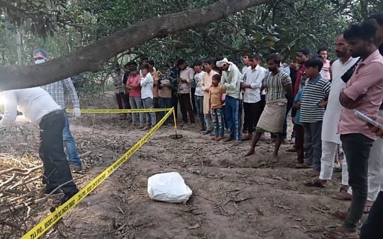 Half-burnt body of a youth found in a mango orchard
