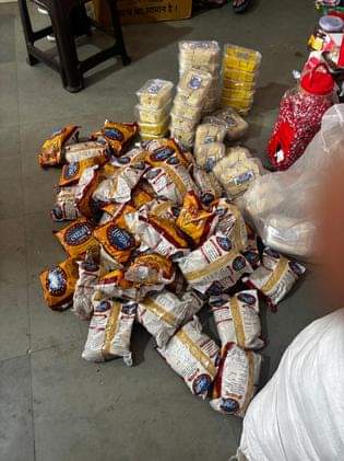 कार्रवाई के दौरान सीज चावल के ब्रांड।