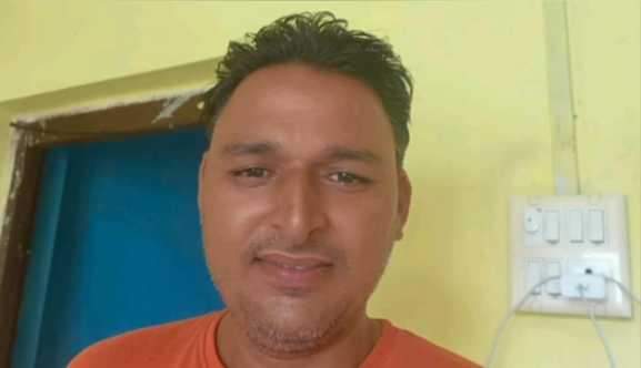 नदी में डूबी मिली किन्नर वेशभूषा में लाश।