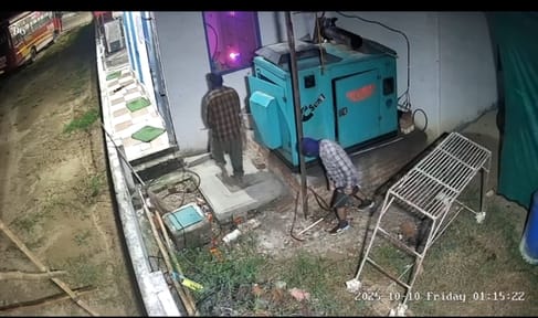 Masked men stole cash from a petrol pump in Palakwah.