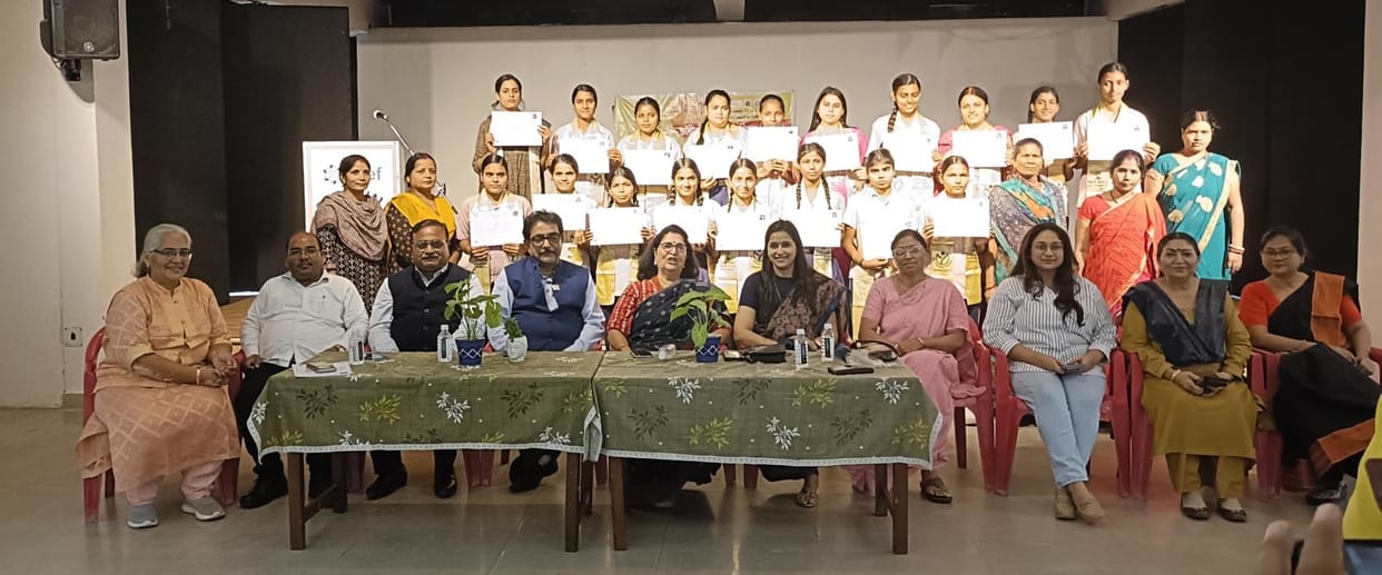 20 teenage girls became self-reliant with sewing training