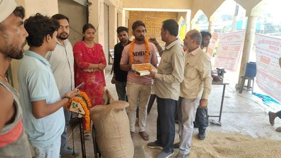 80,000 quintals of paddy arrived, but the government purchased only 60 quintals.
