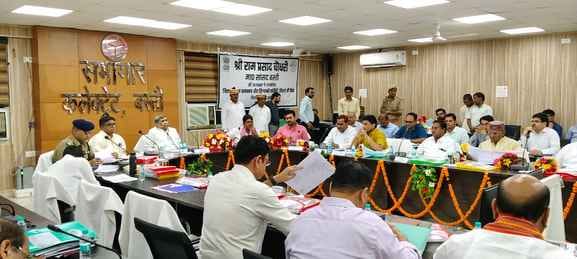The issue of drinking water dominated the meeting of Disha