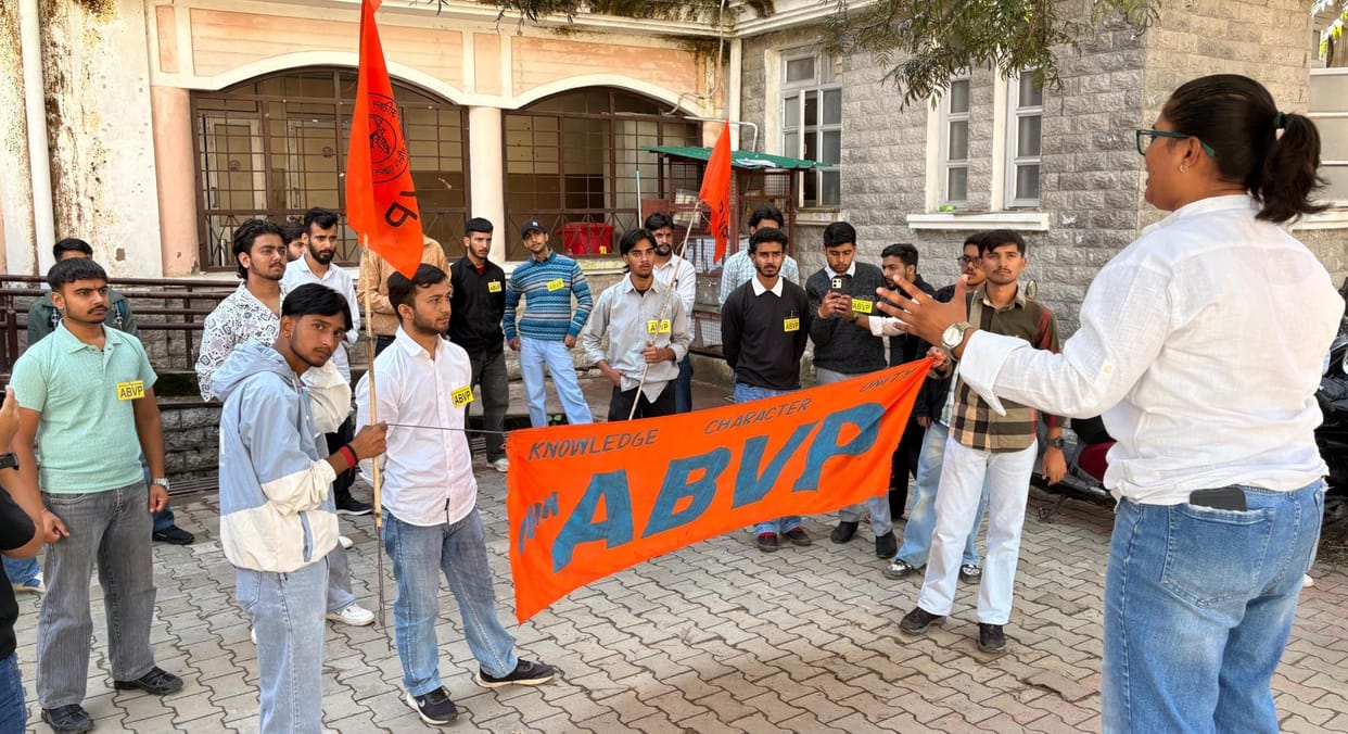 ABVP roars against NSUI in Dharamshala CU