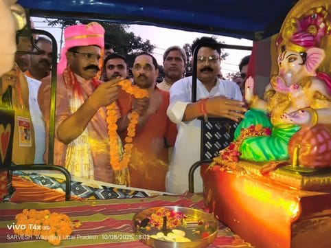 Ram Barat came out with attractive tunes
