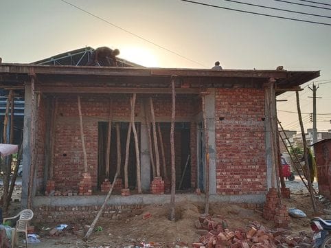 15 lakh hi-tech toilets to be built in Purani Mandi