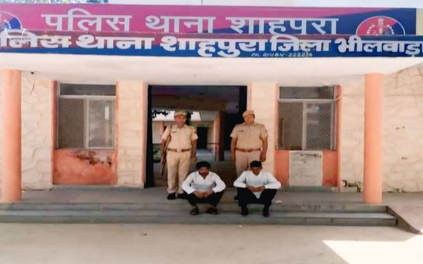 पुलिस की गिरफ्त में आरोपी।
