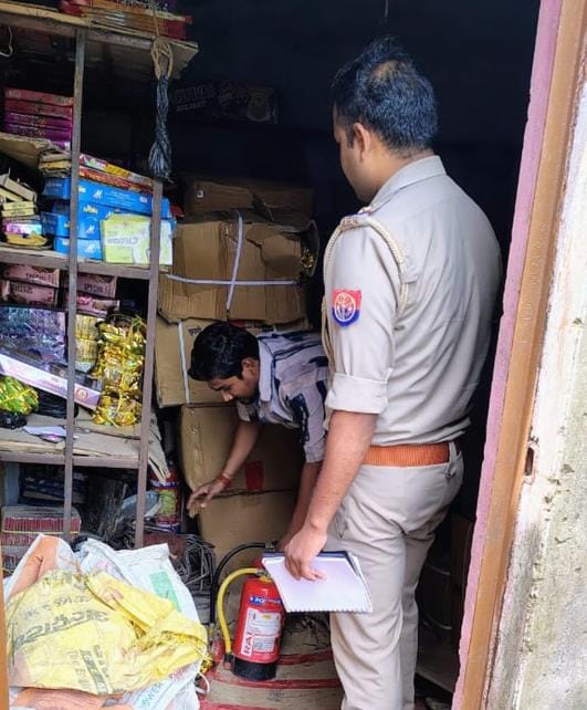 Warehouses of 12 permanent firecracker traders inspected