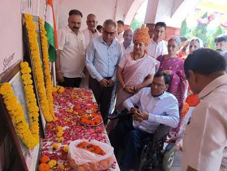 Tributes paid to martyr Rajendra Singh on his death anniversary