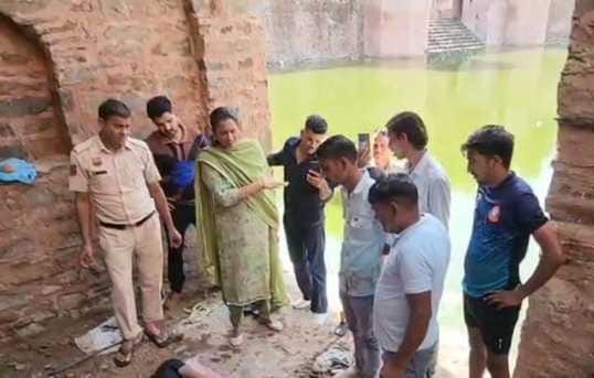 The discovery of the body of a 60-year-old woman from Bada Talab caused a sensation.