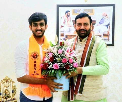 DUSU President Aryan Mann met Chief Minister Saini