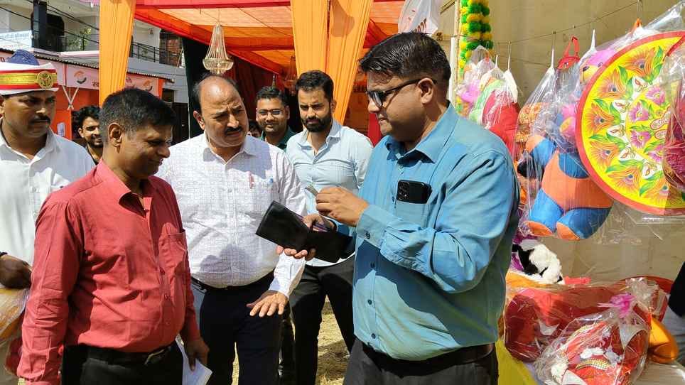 DM took stock of the Swadeshi fair