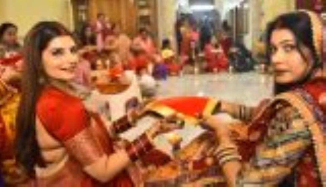Karwa Chauth 2026 Bhadra Timings Puja Muhurat and Moonrise Time in hindi