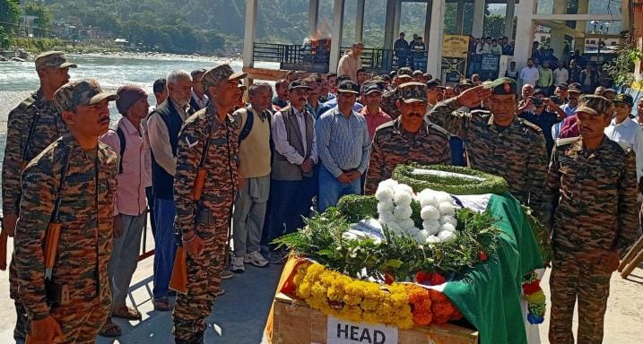 Havaldar of Baman Bhidi village cremated with military honours
