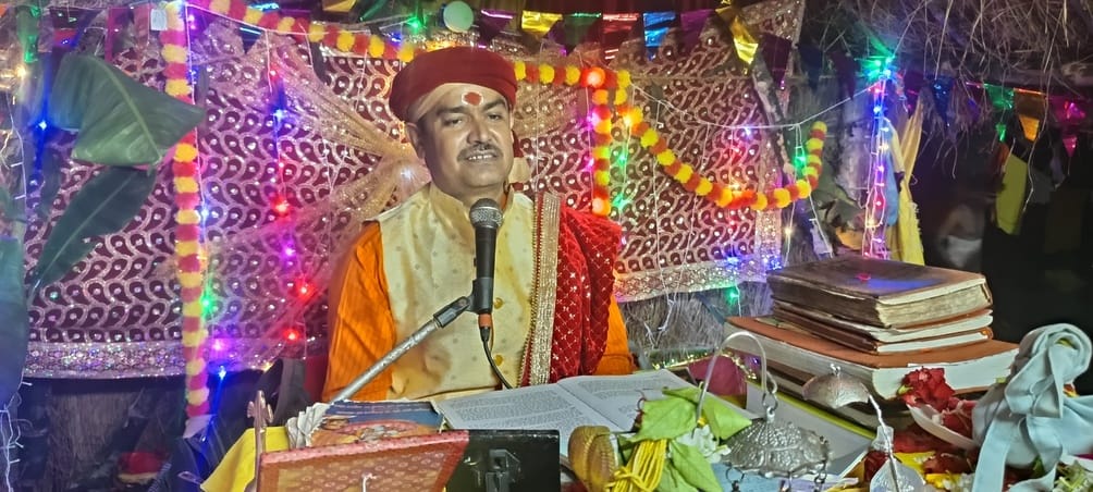 Siddharthnagar News: Describes the childhood pranks of Lord Krishna