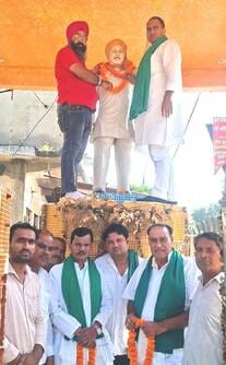 Sugarcane price should be Rs 500 per quintal: Akhilesh