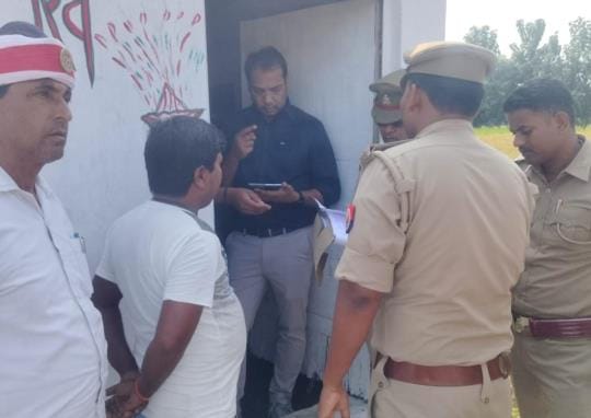 Firecracker shop sealed, license suspension warning