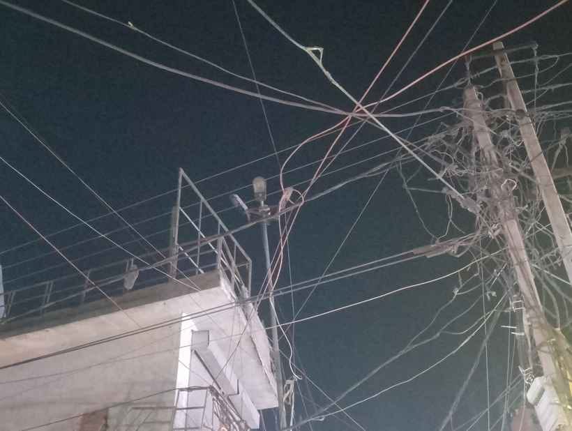 25,000 to 30,000 streetlights are out of order in the city, and councillors have been raising the issue for seven months.